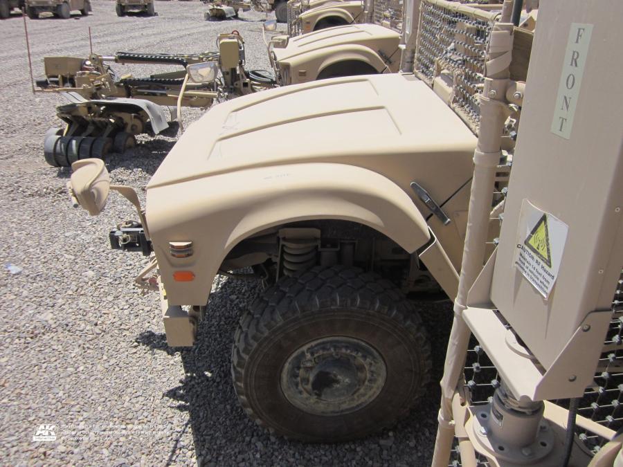 Детали экстерьера Oshkosh M-ATV 2009 года  (фото 491 из 676)